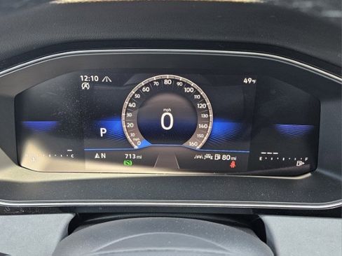 Used 2025 Volkswagen Jetta SE w/ Sunroof Package FWD image 9