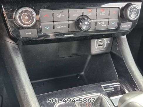 Used 2024 Jeep Compass Trailhawk AWD/4WD image 19
