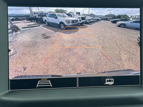 Used 2022 Chevrolet Silverado 1500 Custom image 31