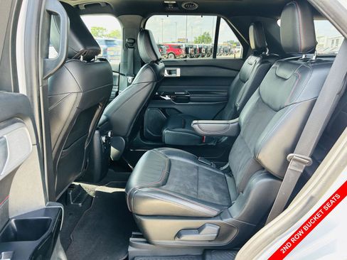 Used 2024 Ford Explorer ST w/ Equipment Group 401A AWD/4WD image 32