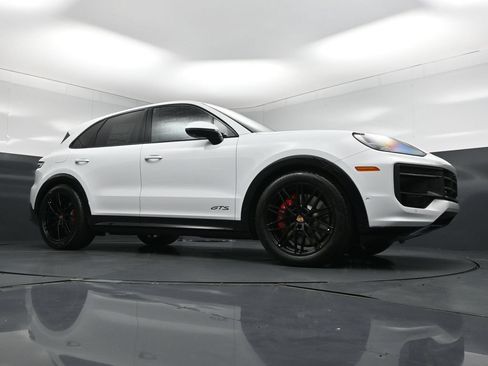 New 2026 Porsche Cayenne GTS AWD/4WD image 31