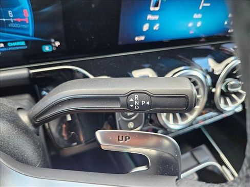 Used 2025 Mercedes-Benz GLA 35 AMG 4MATIC image 12