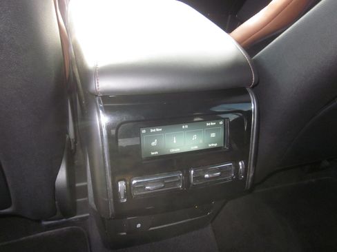 Used 2020 Lincoln Aviator Reserve w/ Elements Package Plus AWD/4WD image 13