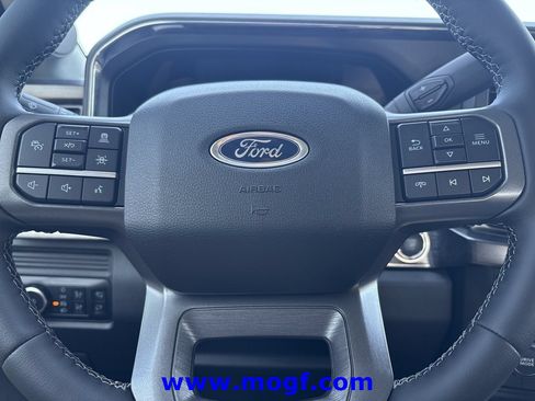 Certified 2025 Ford F250 Lariat w/ Lariat Ultimate Package AWD/4WD image 11