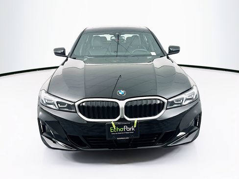 Used 2025 BMW 330i Sedan image 2