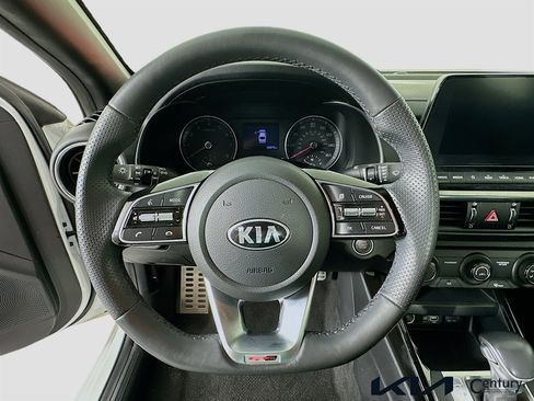 Certified 2020 Kia Forte GT-Line image 11