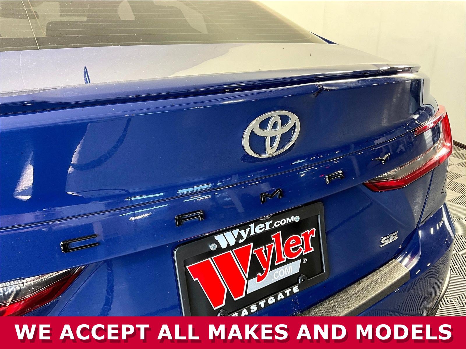 Used 2025 Toyota Camry SE FWD image 23