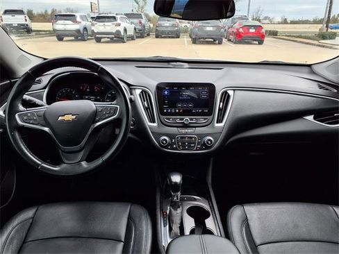 Used 2022 Chevrolet Malibu LT w/ Redline Edition image 5