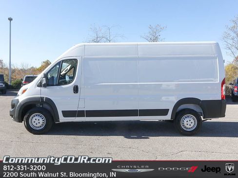 New 2026 RAM ProMaster 2500 w/ Convenience Group image 3
