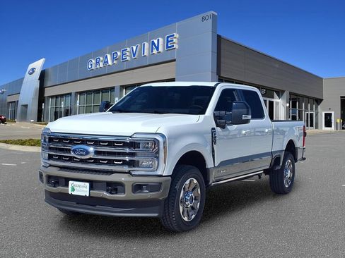 New 2026 Ford F250 King Ranch w/ FX4 Off-Road Package AWD/4WD image 1