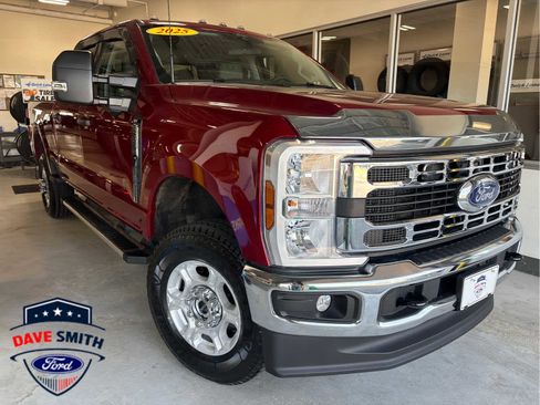 Used 2025 Ford F350 XLT w/ 360-Degree Camera Package AWD/4WD image 2