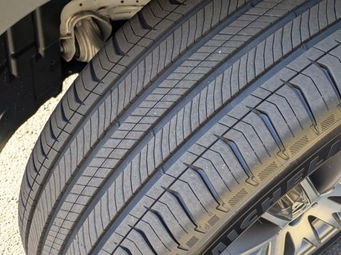 New 2026 Mercedes-Benz GLC 300 image 12