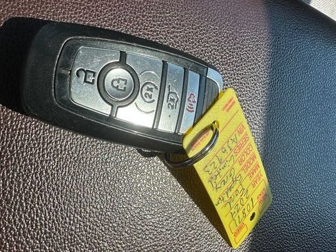 Used 2024 Ford Expedition Limited AWD/4WD image 8