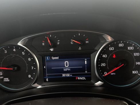 Used 2024 Chevrolet Equinox LT w/ LPO, Floor Liner Package image 8