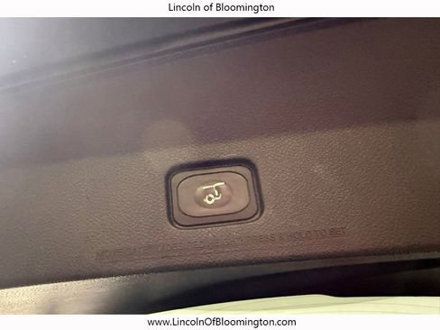 Used 2017 Ford Explorer Platinum image 46