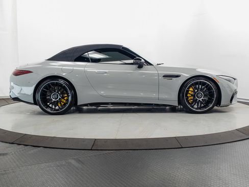 Used 2022 Mercedes-Benz SL 55 AMG 4MATIC image 36