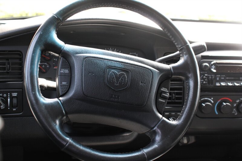 Used 2004 Dodge Dakota SLT AWD/4WD image 18