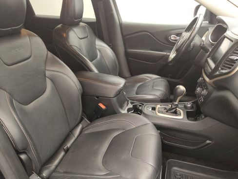 Used 2015 Jeep Cherokee Limited AWD/4WD image 21