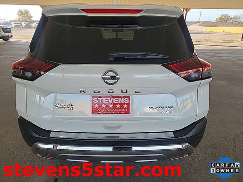 Used 2021 Nissan Rogue Platinum image 9