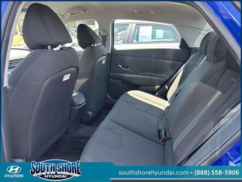 Certified 2023 Hyundai Elantra SEL FWD image 13