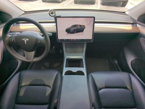 Used 2023 Tesla Model Y Long Range AWD/4WD image 18