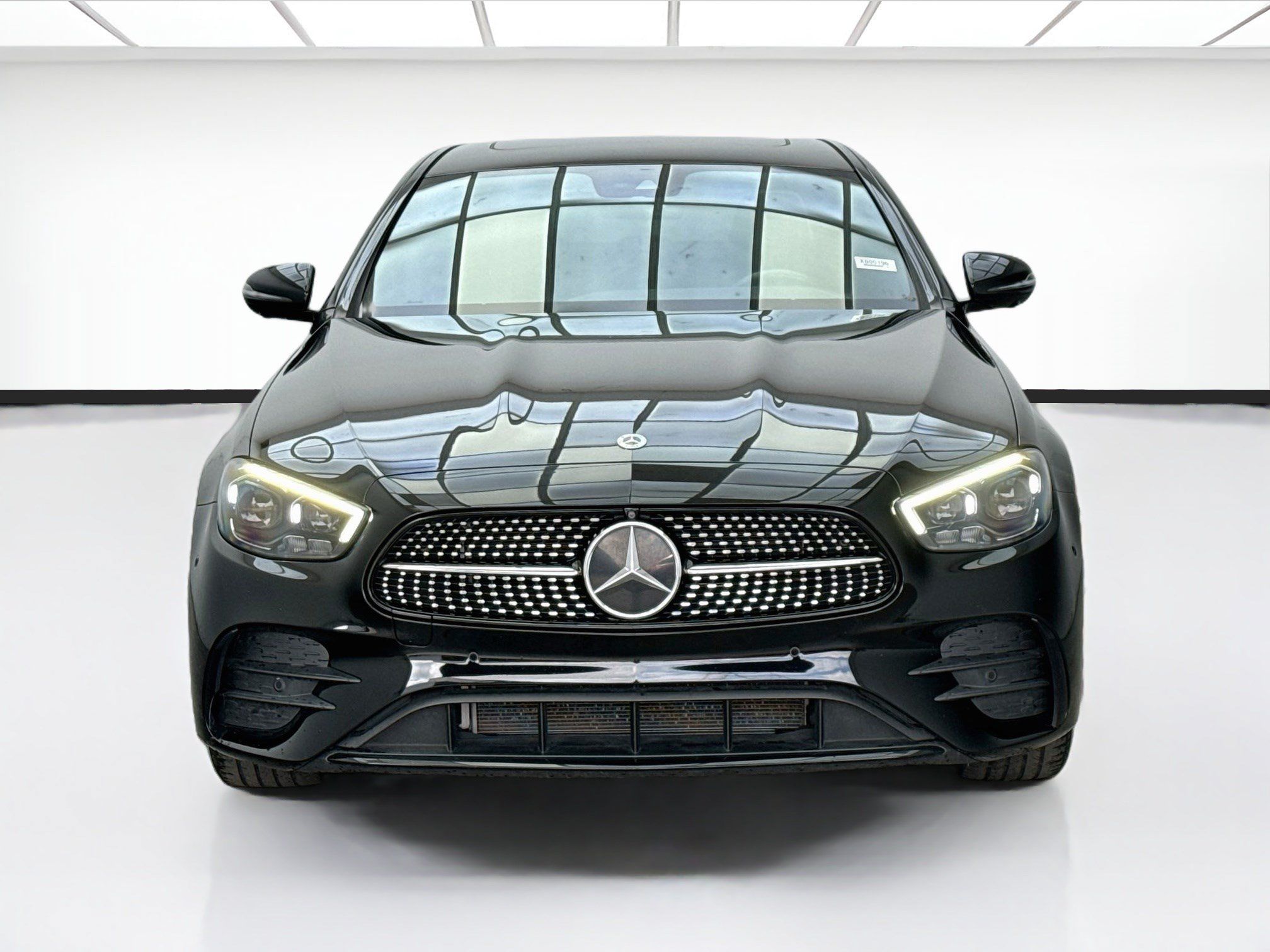 Used 2021 Mercedes-Benz E 350 Sedan image 2