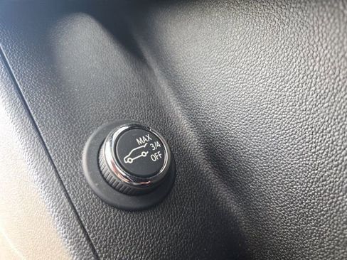 Used 2025 Cadillac XT5 Premium Luxury image 41