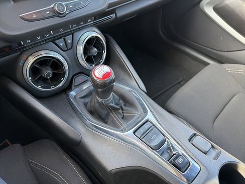 Used 2020 Chevrolet Camaro LT image 23