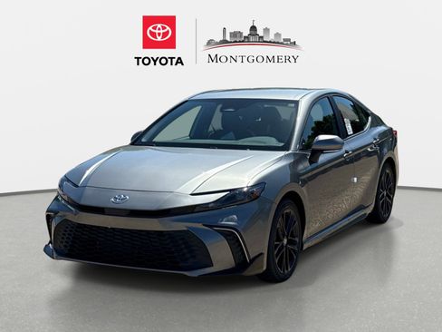 New 2026 Toyota Camry SE FWD image 7