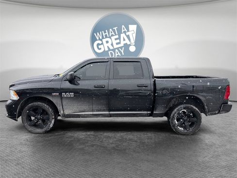 Used 2018 RAM 1500 Express w/ Express Value Package image 7