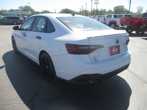 Used 2024 Volkswagen Jetta GLI 40th Anniversary Edition FWD image 8