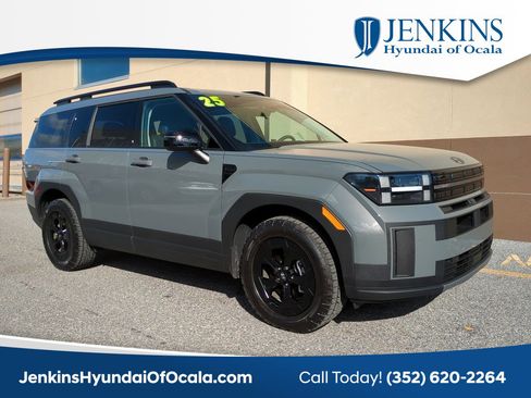 Used 2025 Hyundai Santa Fe XRT image 1