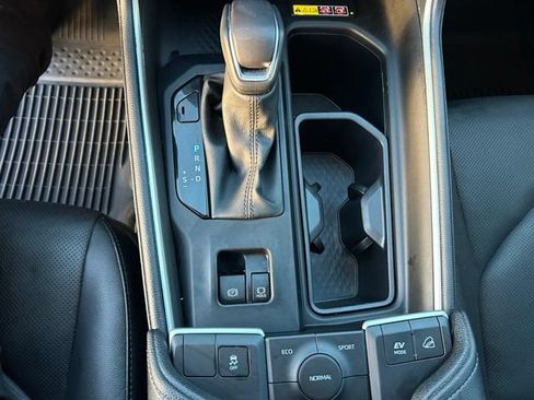 Used 2025 Toyota Grand Highlander AWD Hybrid image 22