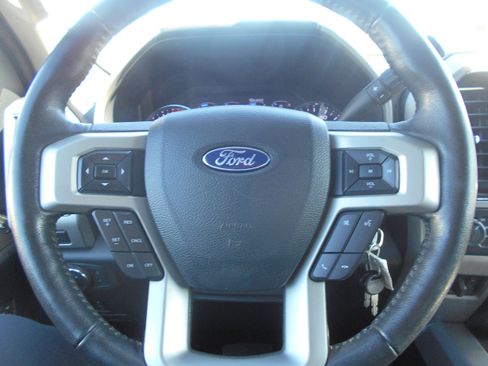 Used 2020 Ford F250 Lariat w/ Lariat Value Package image 20