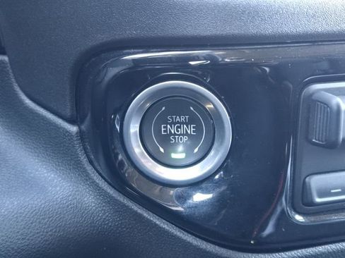 Used 2024 GMC Sierra 2500 SLE w/ SLE Value Package; image 21