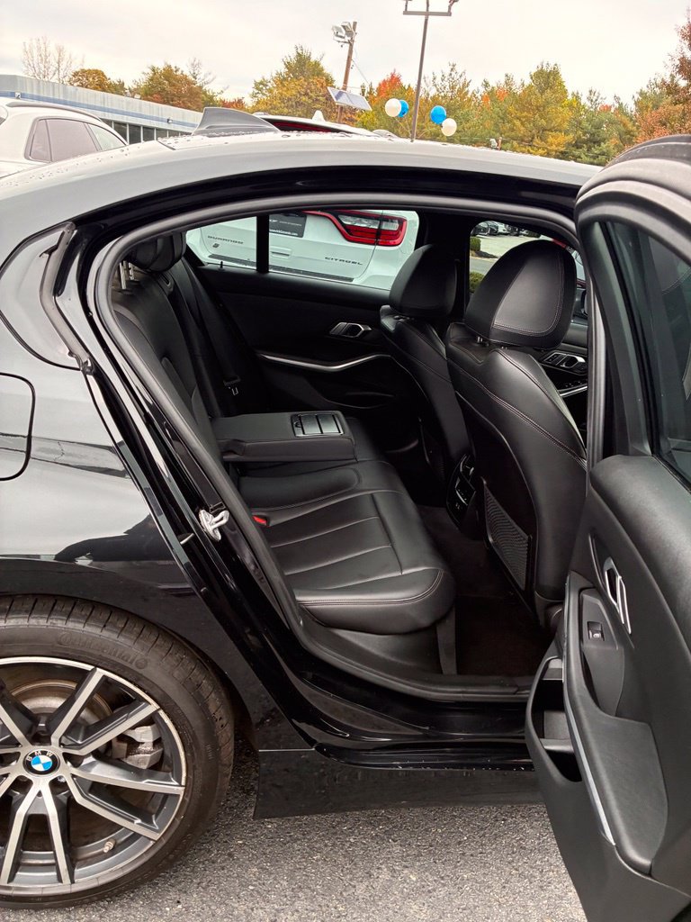 Used 2022 BMW 330i xDrive Sedan w/ Driving Assistance Package AWD/4WD image 22