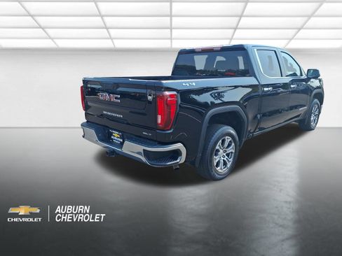 Certified 2025 GMC Sierra 1500 SLT AWD/4WD image 3