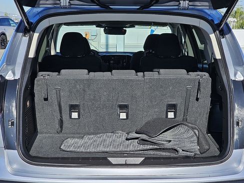 Certified 2024 Subaru Ascent Premium w/ Convenience Package image 11