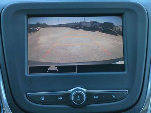 Used 2022 Chevrolet Equinox LT image 21