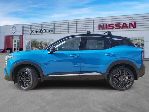 New 2026 Nissan Kicks SR image 9