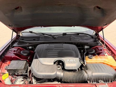 Used 2019 Dodge Challenger SXT w/ Driver Convenience Group RWD image 37
