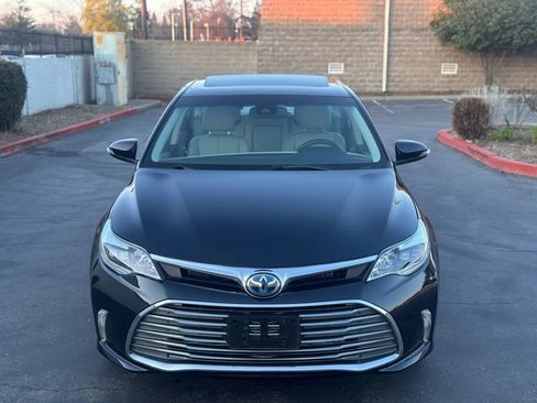 Used 2018 Toyota Avalon XLE Plus w/ Carpet Mat Package image 9