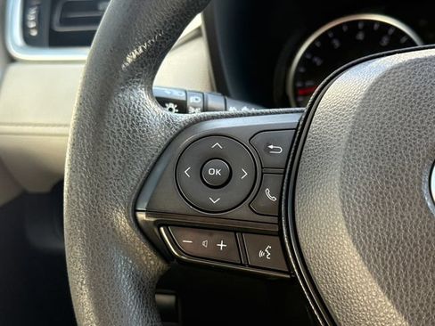 Used 2019 Toyota RAV4 XLE w/ All Weather Liner Package FWD image 28
