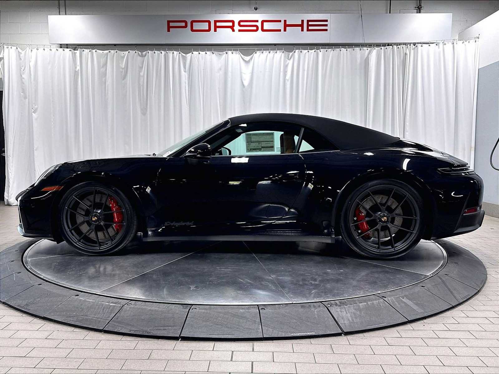 Used 2026 Porsche 911 Carrera GTS RWD image 2