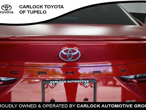 Used 2025 Toyota Camry SE w/ Convenience Package FWD image 32