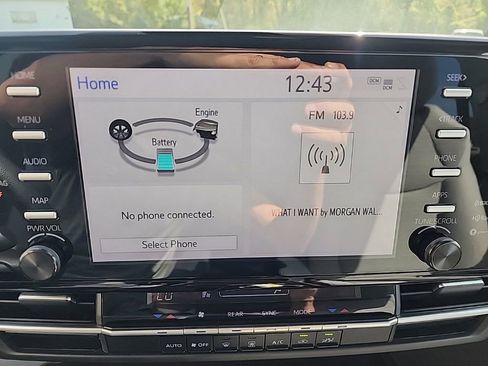 Used 2021 Toyota Sienna LE image 16