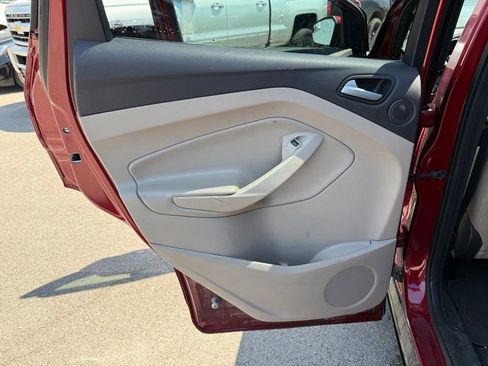 Used 2019 Ford Escape Titanium AWD/4WD image 9