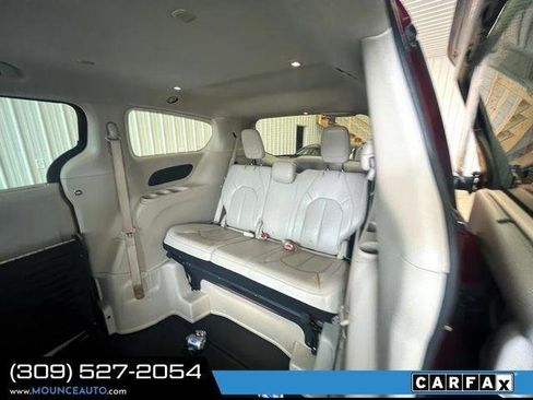 Used 2021 Chrysler Voyager Lxi FWD image 12