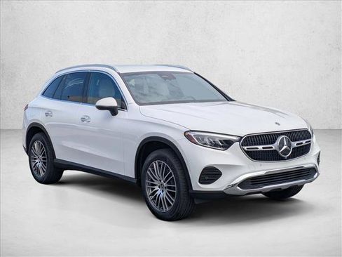 Certified 2023 Mercedes-Benz GLC 300 image 5