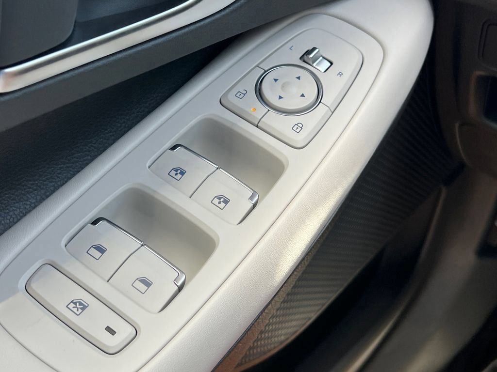 New 2026 Hyundai Sonata SEL FWD image 9